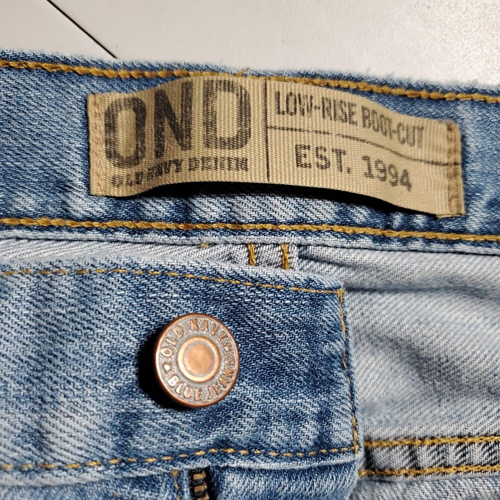 Old Navy Low-Rise Boot-Cut Jeans from 2006 Mens 33w